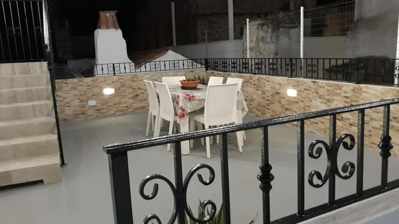 Felline A Casa Di Moniaヴィラ エクステリア 写真