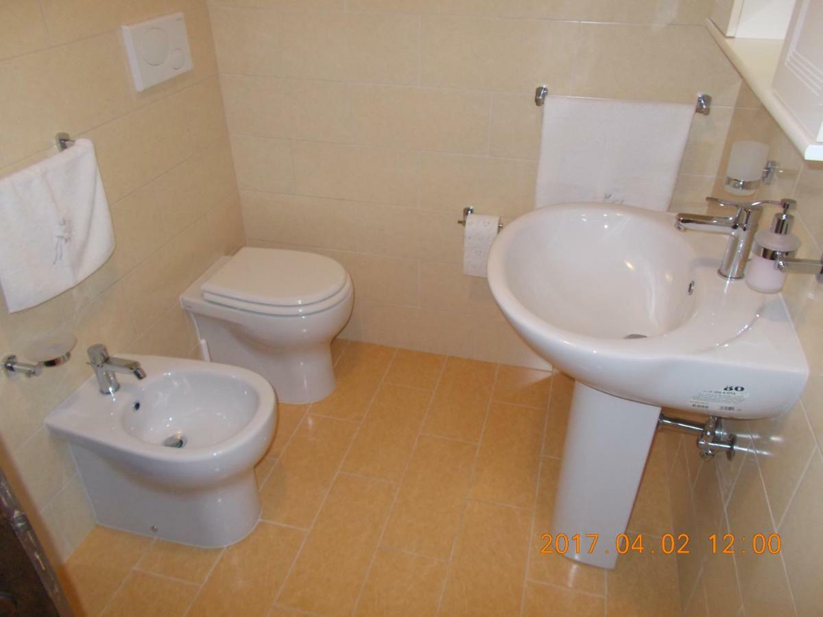 Felline A Casa Di Moniaヴィラ エクステリア 写真